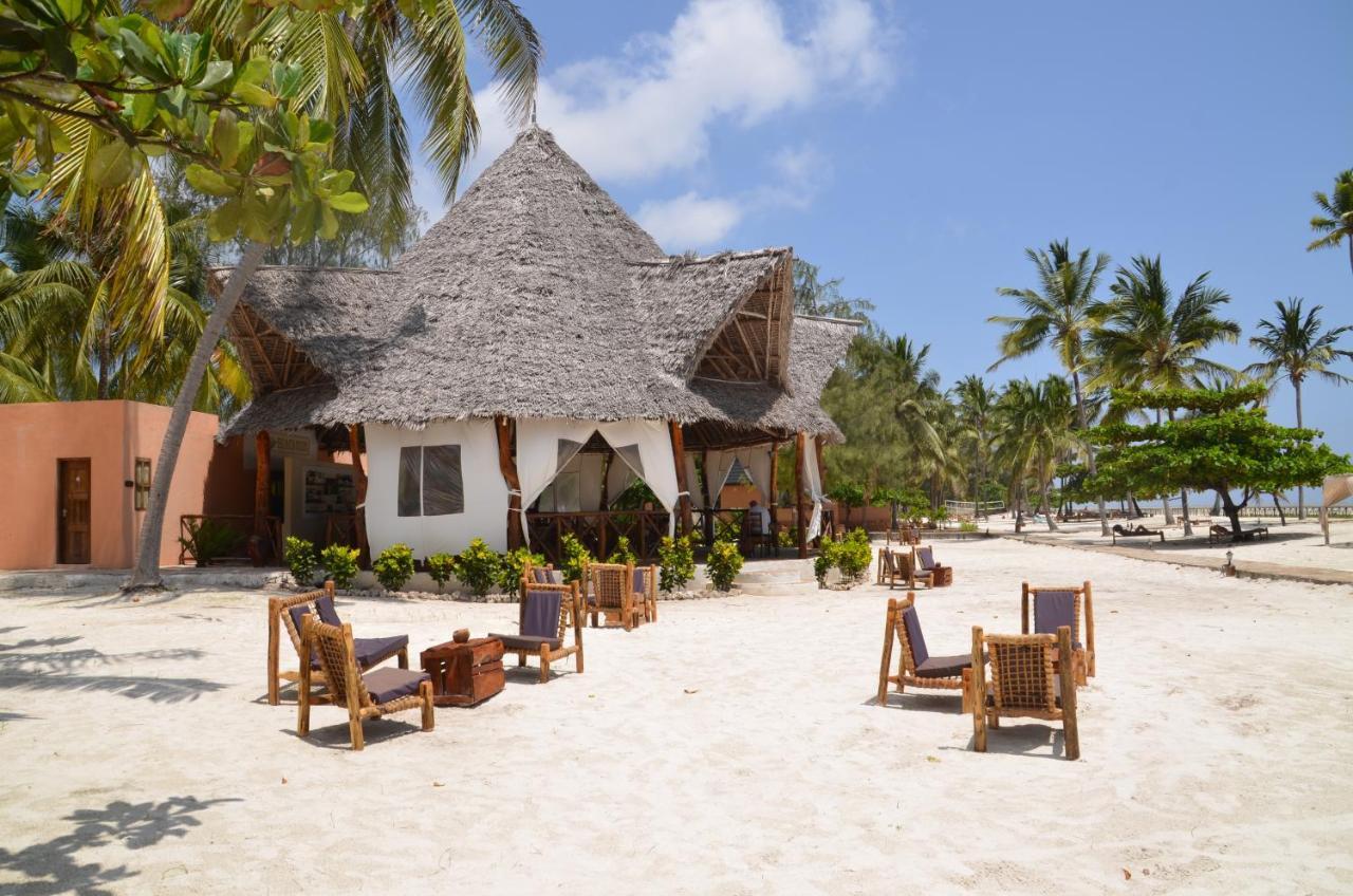 Vrclub Paje Palms Beach Resort Exterior photo